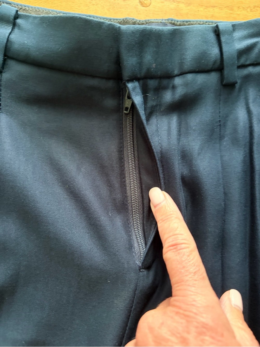 Madewell Harlow Navy Wide-Leg Pleated Dress Pants - Picture 3 of 12